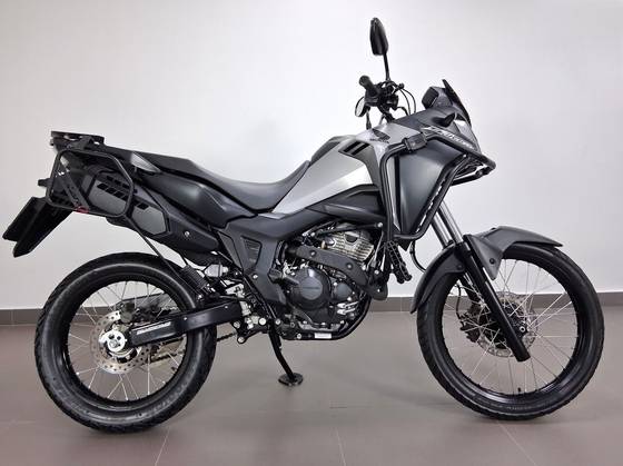 HONDA XRE 300 SAHARA HONDA XRE 300 SAHARA